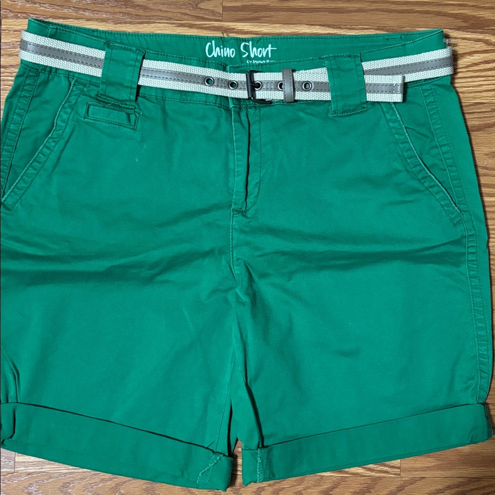 St Johns Bay Green Chino Shorts with Belt - Picture 2 of 4